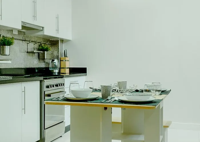 Cozy Modern 2br Loft, Monterrazas,