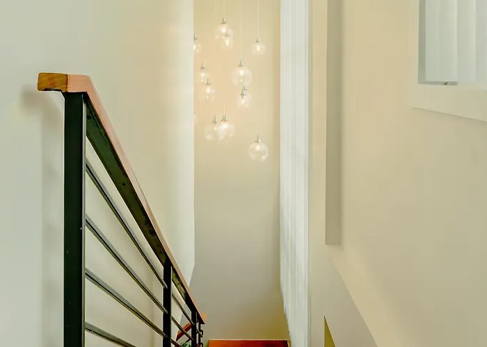Cozy Modern 2br Loft, Monterrazas, Vakantiehuis Cebu