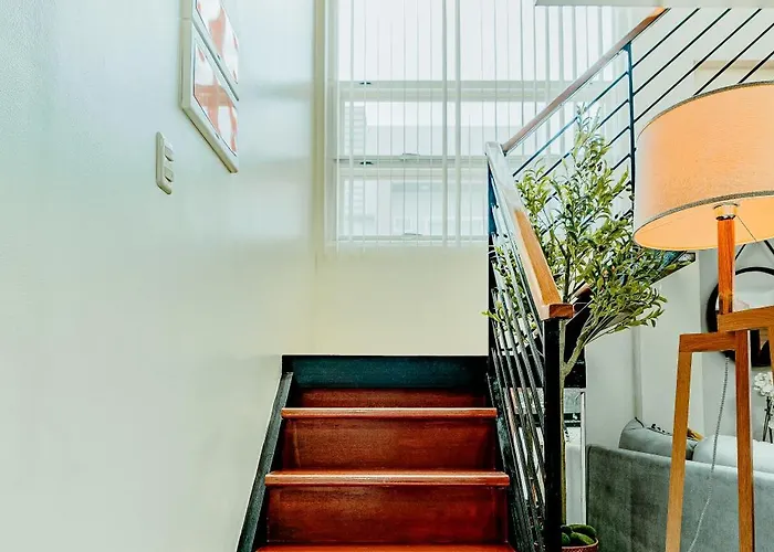 Vakantiehuis Cozy Modern 2br Loft, Monterrazas,